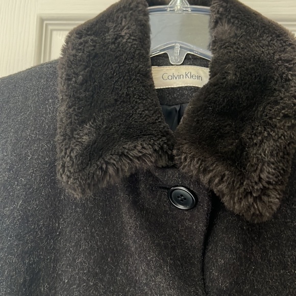 Calvin Klein long wool coat with faux beaver collar - Picture 2 of 10